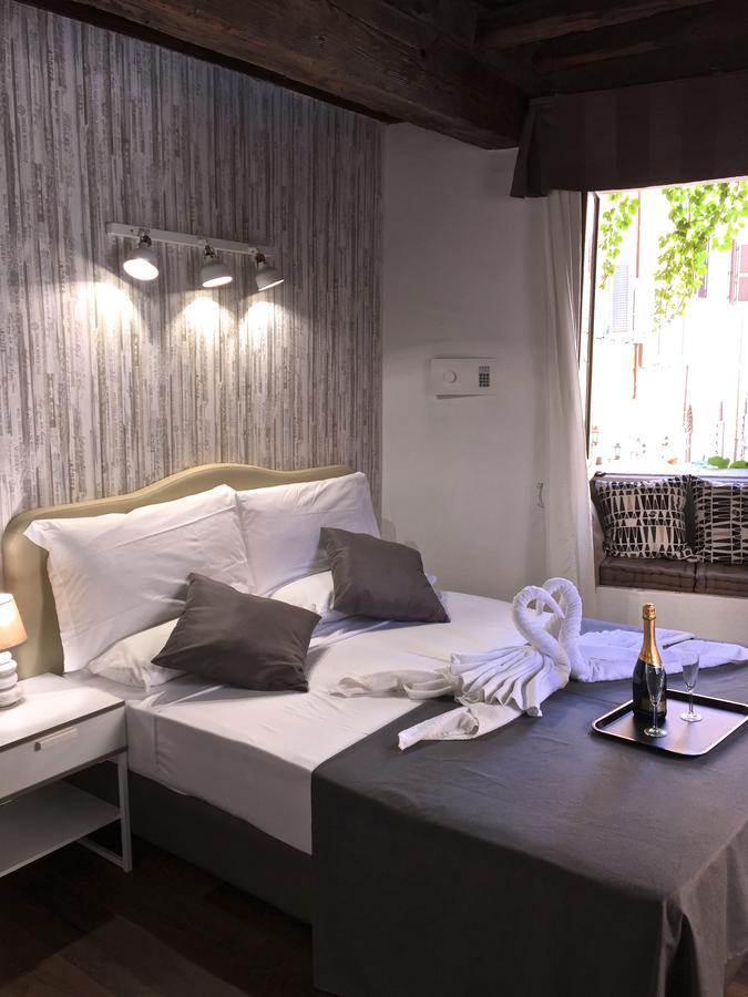 Do-Do Navona Suites Rome Room photo